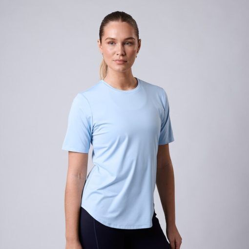 CLN Athletics T-shirt träning Ljusblå Dam Gwen t-shirt Sky blue